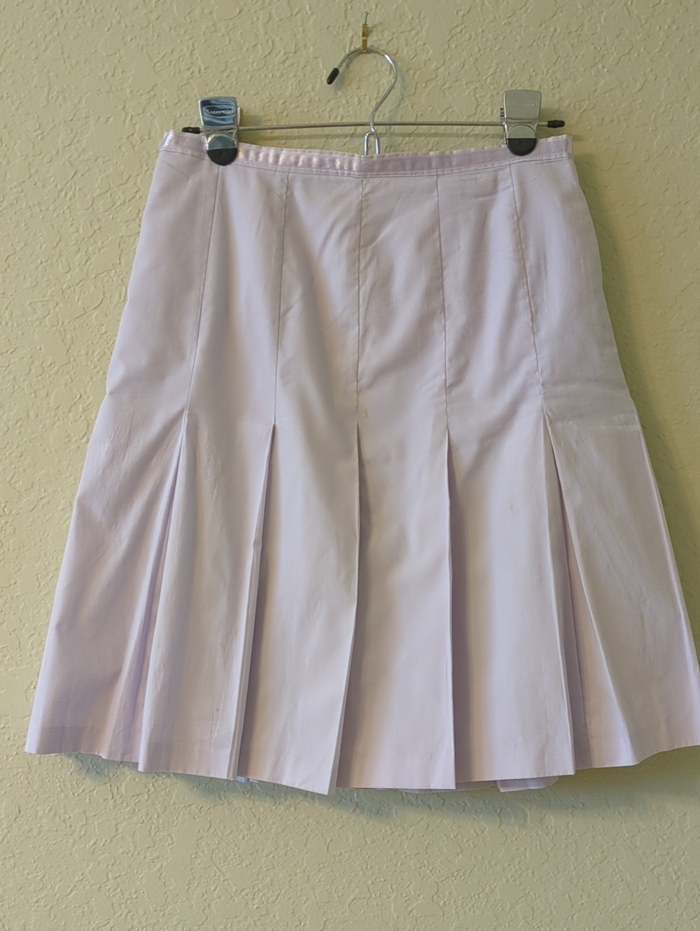 Casual Corner Pleated A-Line Skirt in Light Lavender